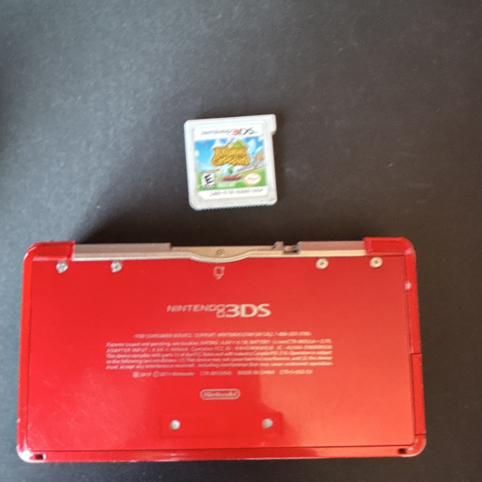 Nintendo 3DS CTR-001 Red/Black Touchscreen Handheld Console NTSC-U/C 2GB Charger