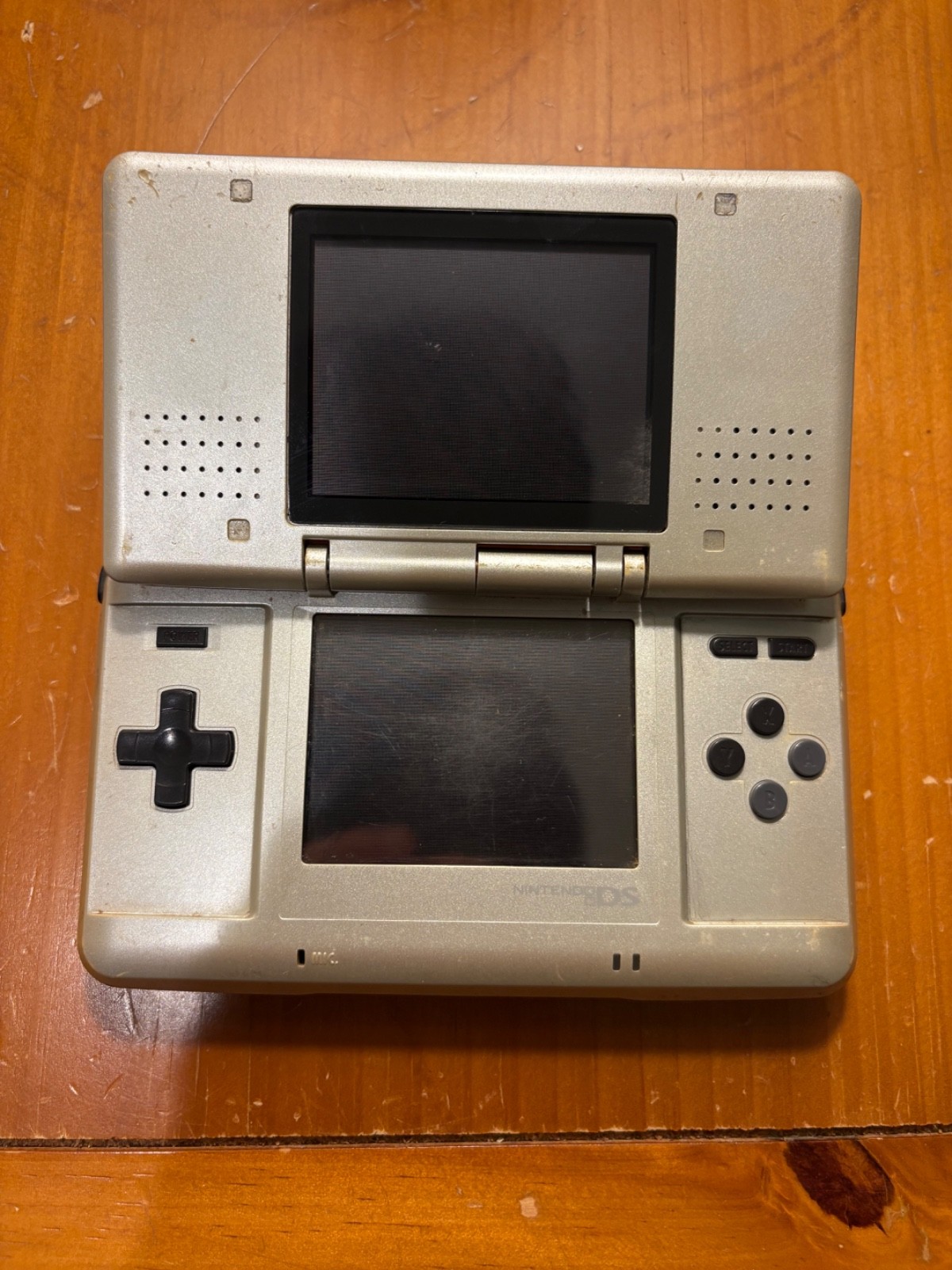 Nintendo DS Silver Handheld System – Fair Condition – TESTED AND WORKING (11D)