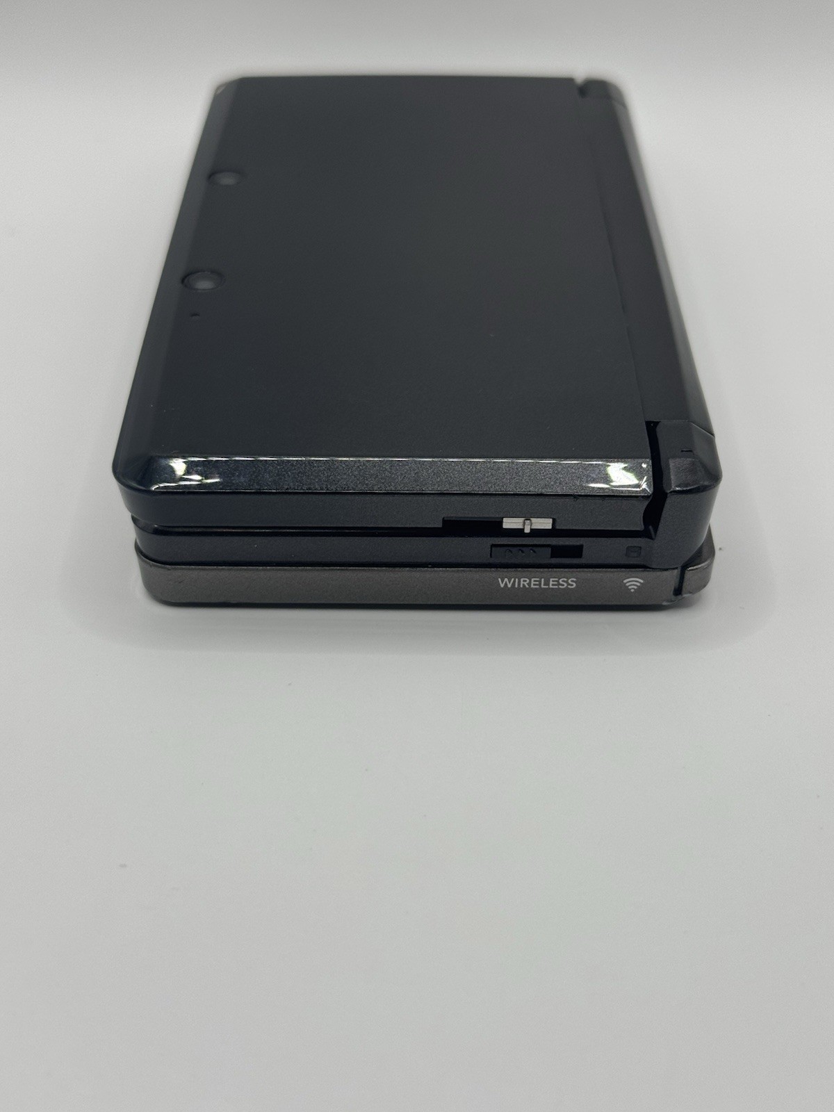 Nintendo 3DS Handheld Game System – Cosmo Black W/ Charger 4GB SD Stylus Tested