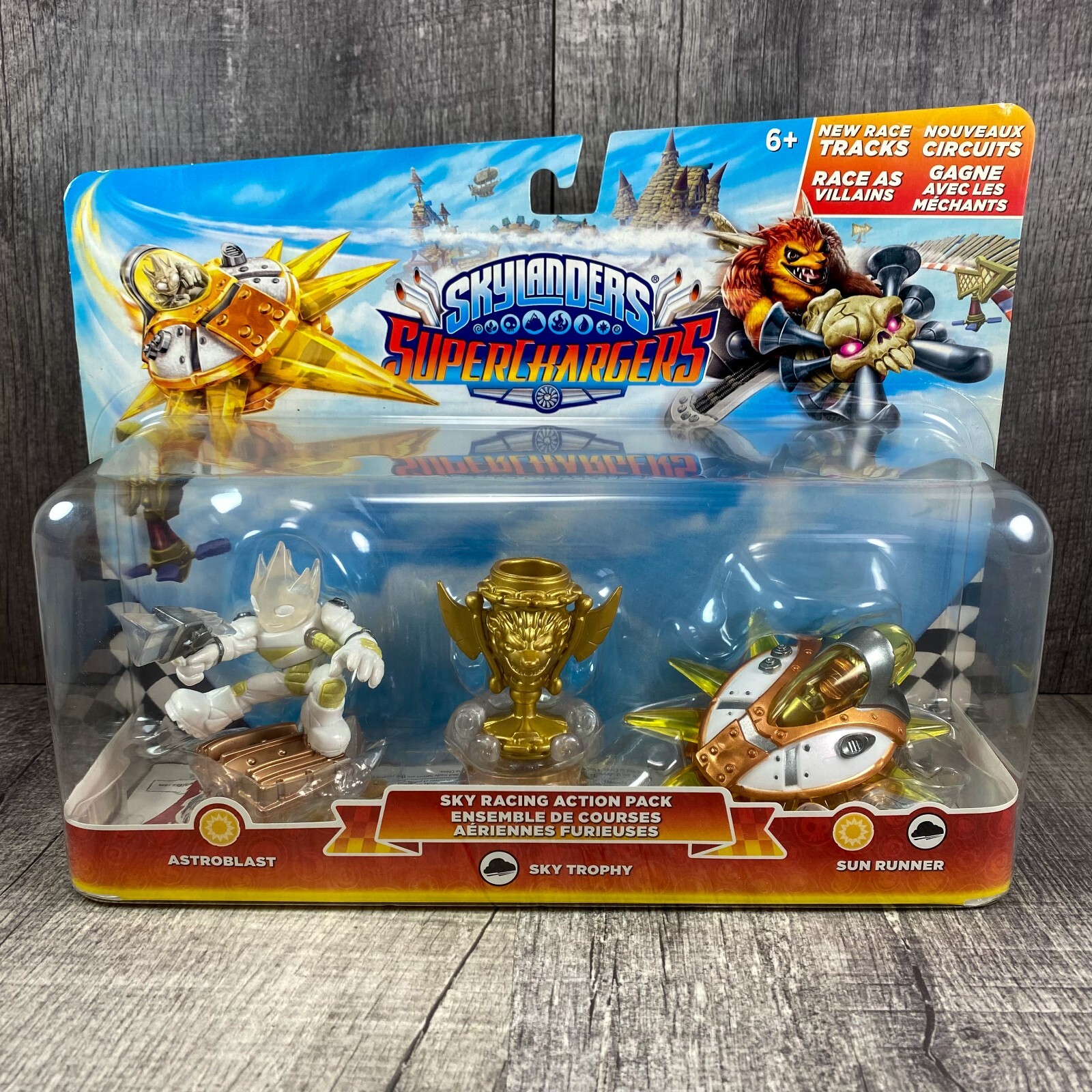 SKYLANDERS Superchargers SKY RACING ACTION PACK Astroblast Sky Trophy Sun Runner