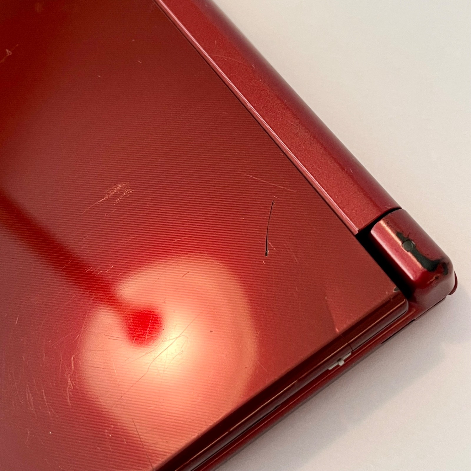 “New” Nintendo 3DS XL RED-001 Metallic Red Handheld Console + Charger & Stylus