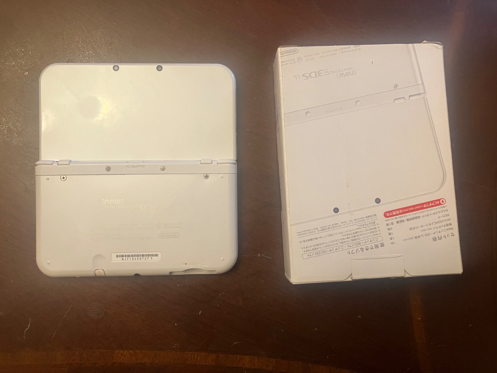 (USED w/box) New nintendo 3ds LL Pearl White Japan