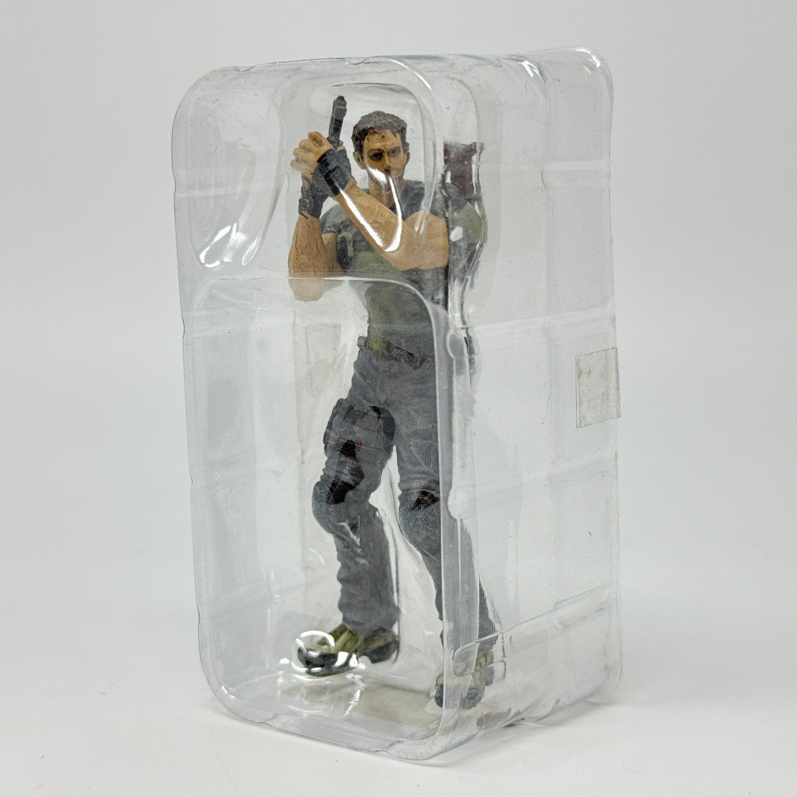 Resident Evil 5 Collector’s Edition 3″ Chris Redfield Action Figure *BROKEN* 7g