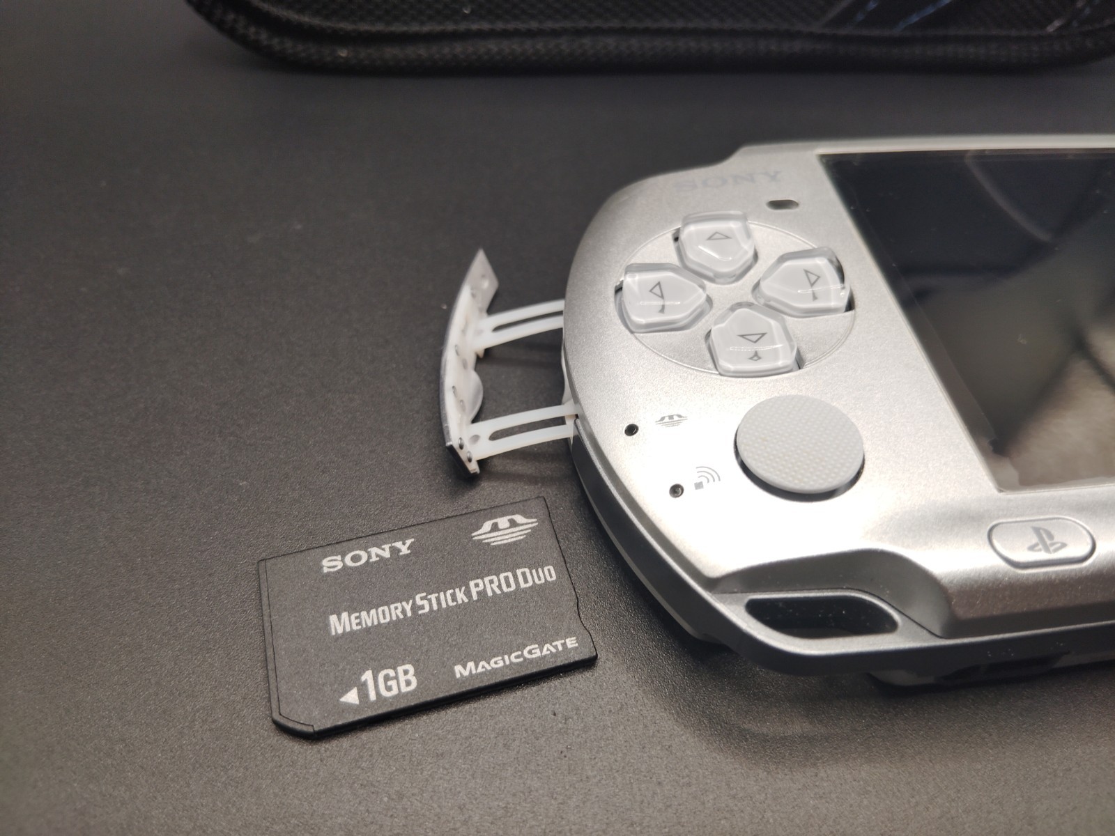 Sony PSP 3001 Ratchet And Clank Limited Edition, Mystic Silver Tested