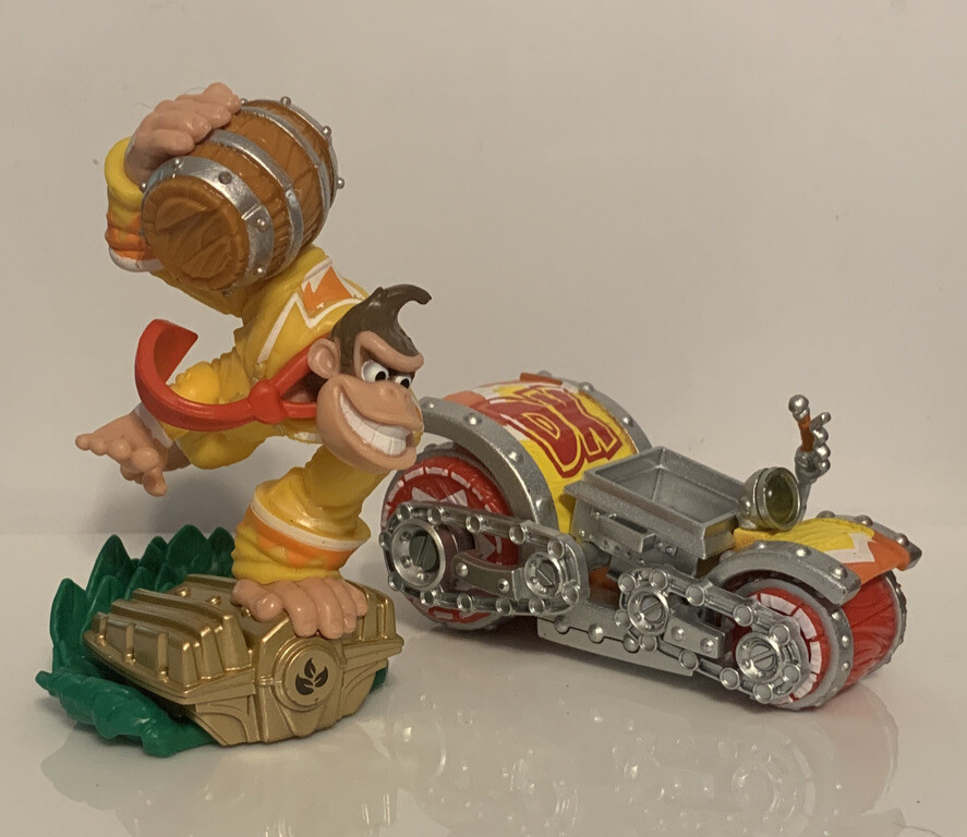 Lot Of Skylanders Amiibo Turbo Charge Donkey Kong and Barrel Blaster Figures