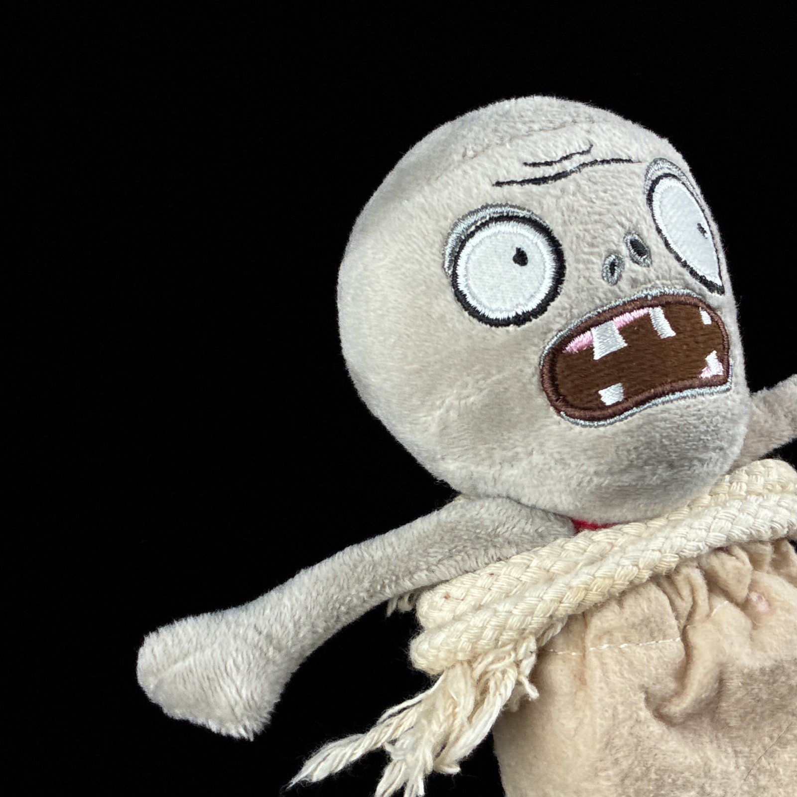 2011 LINXIN PvZ Plants vs Zombies Sack Imp Zombie Small 6″ Plush Gargantuar Part