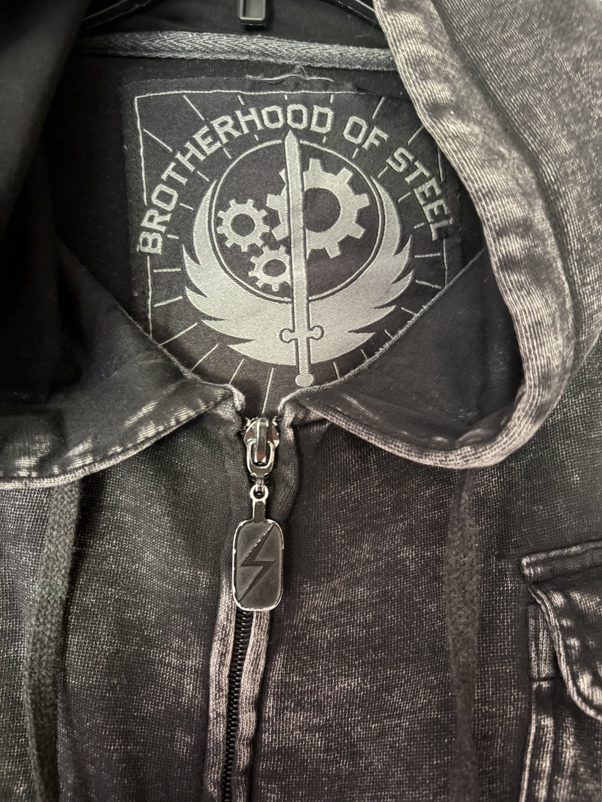 Fallout Brotherhood of Steel hoodie Jacket Bethesda 2016 gray/black medium used