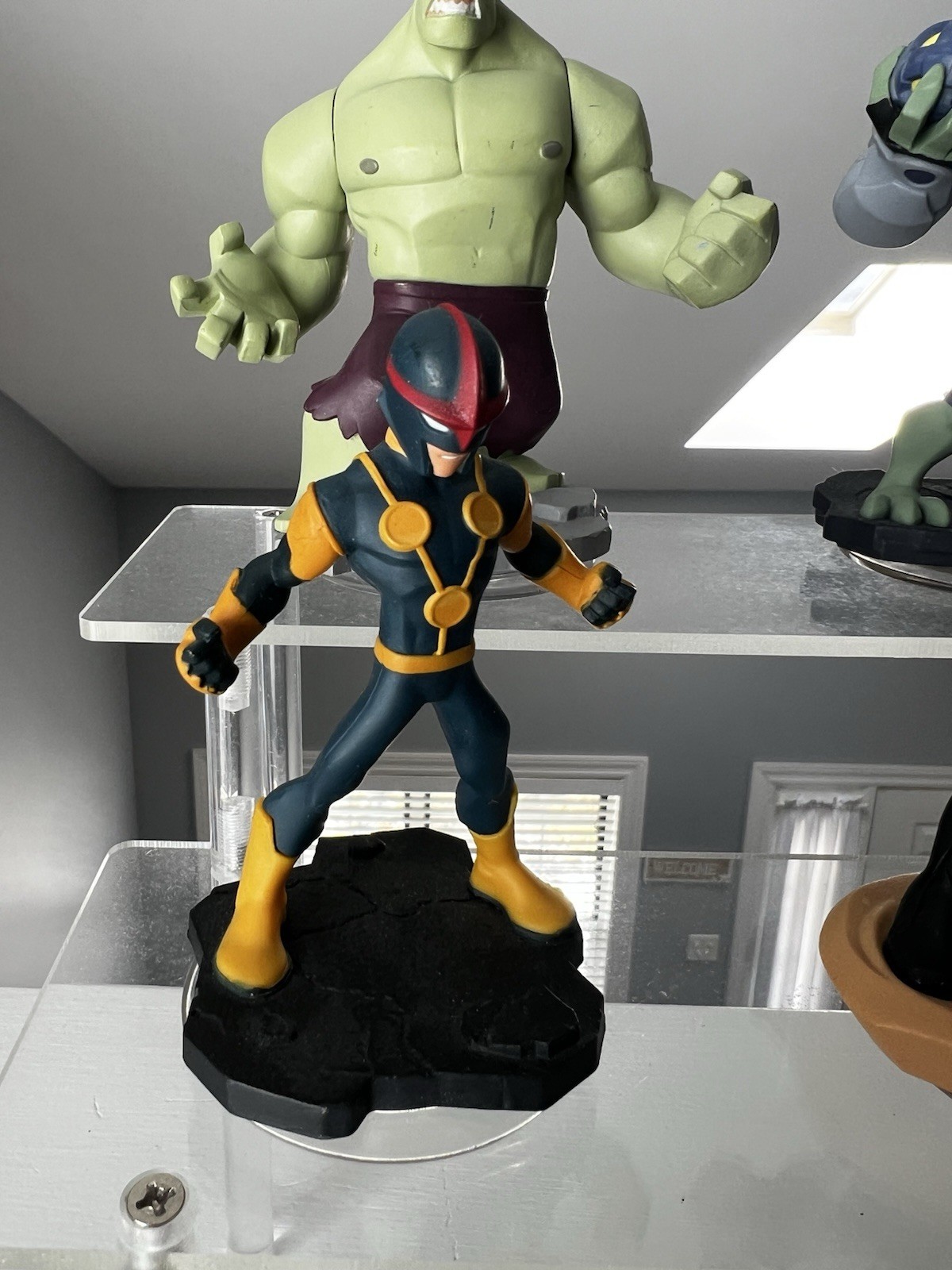 Disney Infinity Figure Lot 8 Marvel 2.0/Star Wars 3.0 Captain America Hulk Yoda