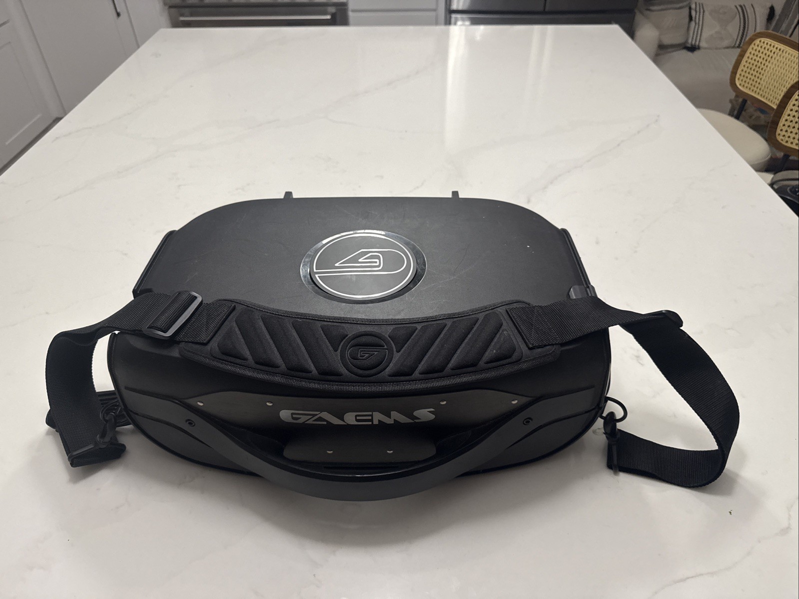 GAEMS G190 Vanguard Portable Gaming Case 19″ Monitor with Power and HDMI Cables