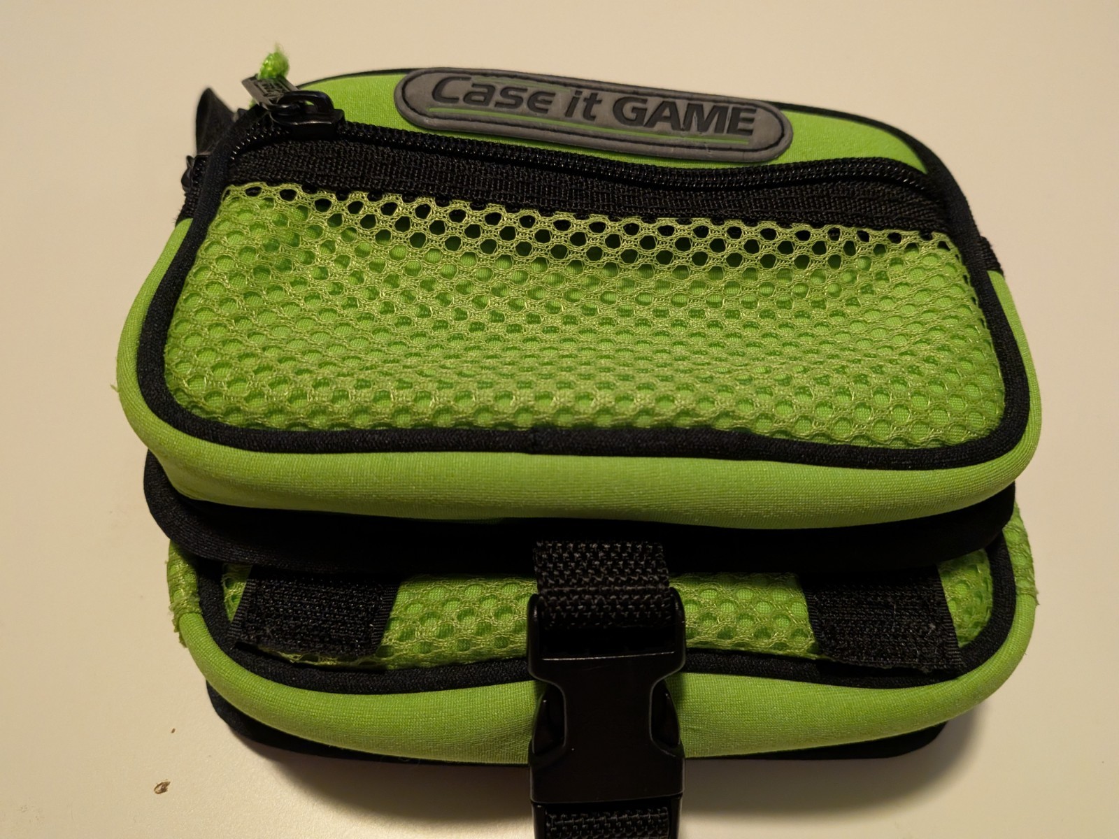 Case it GAME Padded Carrying Case for Nintendo DS Console, Green/Black