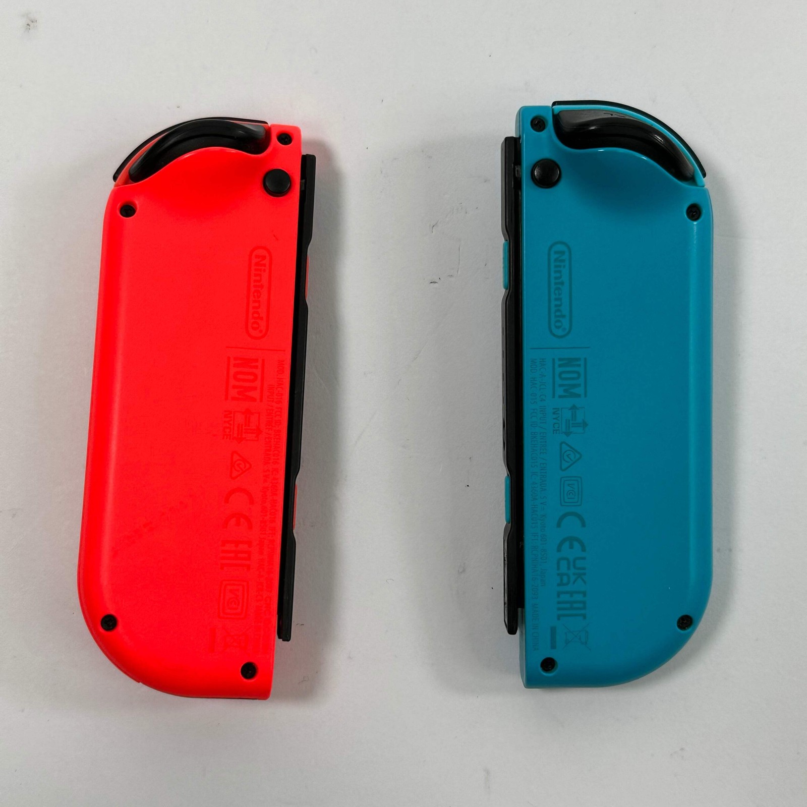 Nintendo Switch v2 Console Gaming System HAC-001(-01) Red/Blue