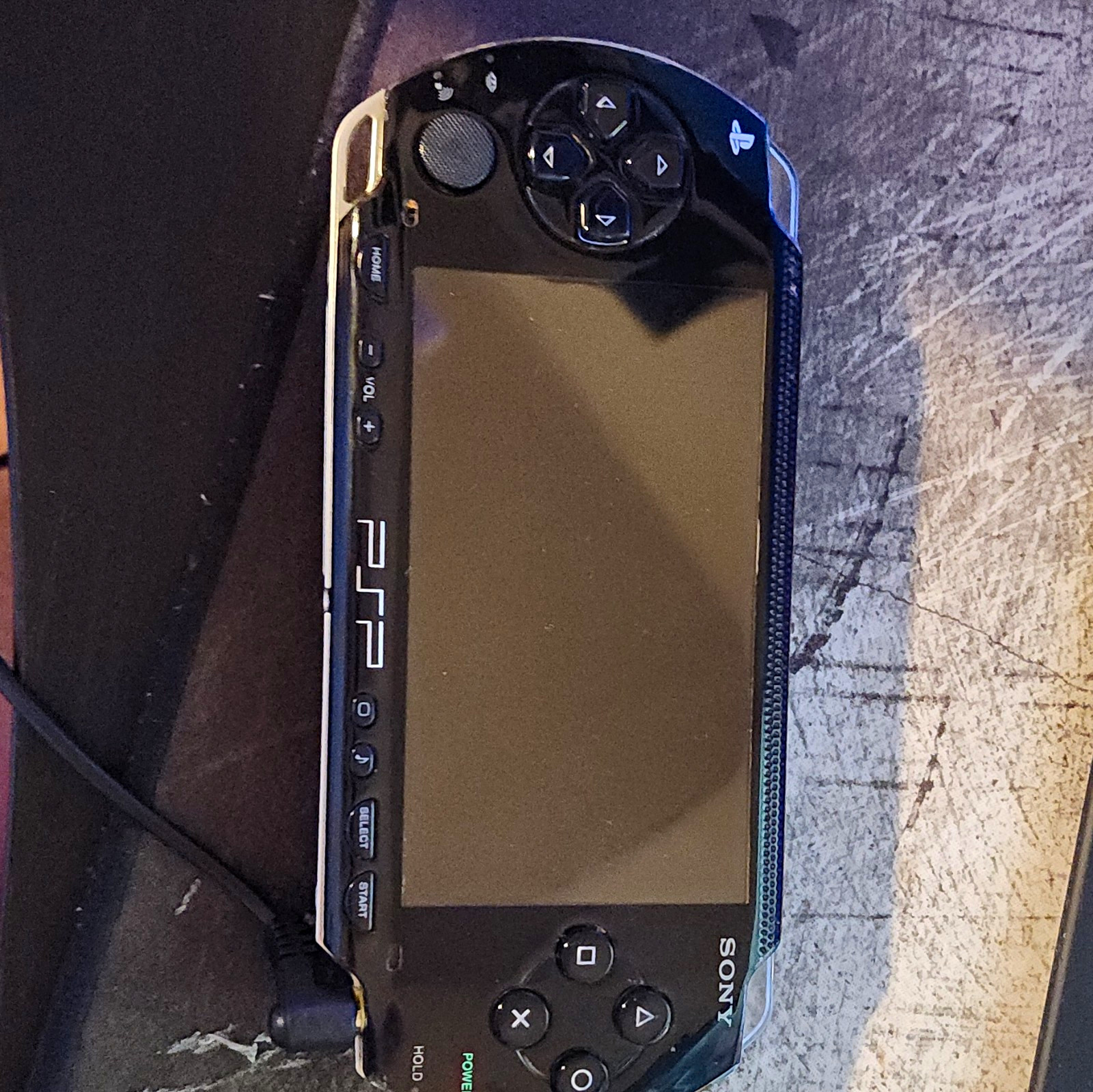 Sony PSP-1001 Handheld System Black Wi-Fi, USB, 8GB, Region Free *bad Battery*
