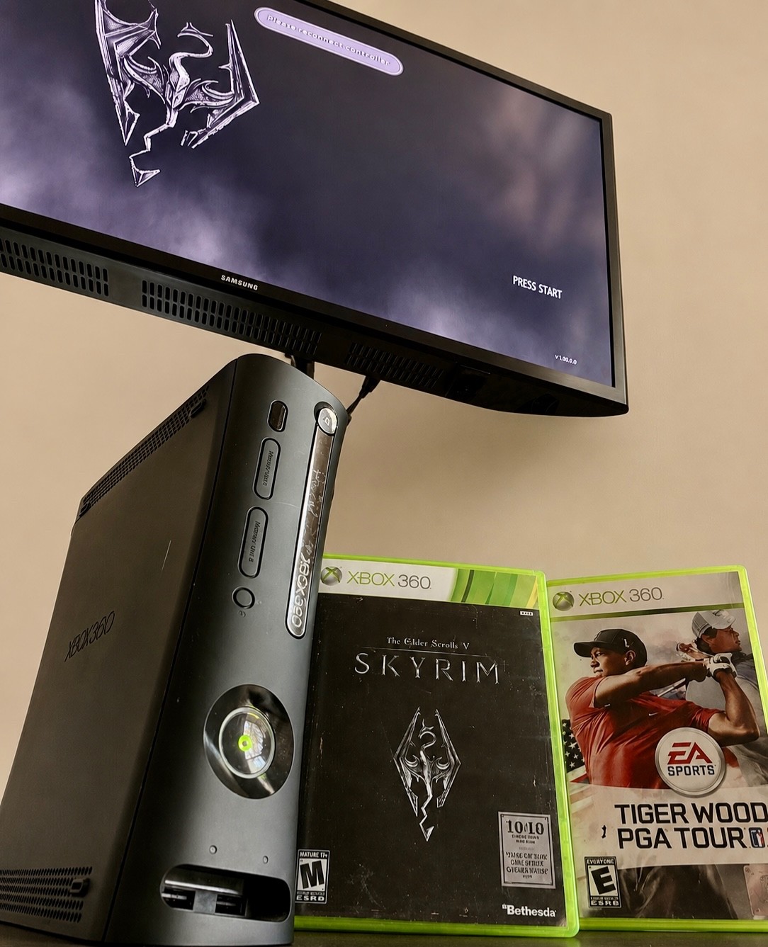 Xbox 360 Elite 120GB Console System Bundle Tested Working Skyrim Tiger Woods Lot