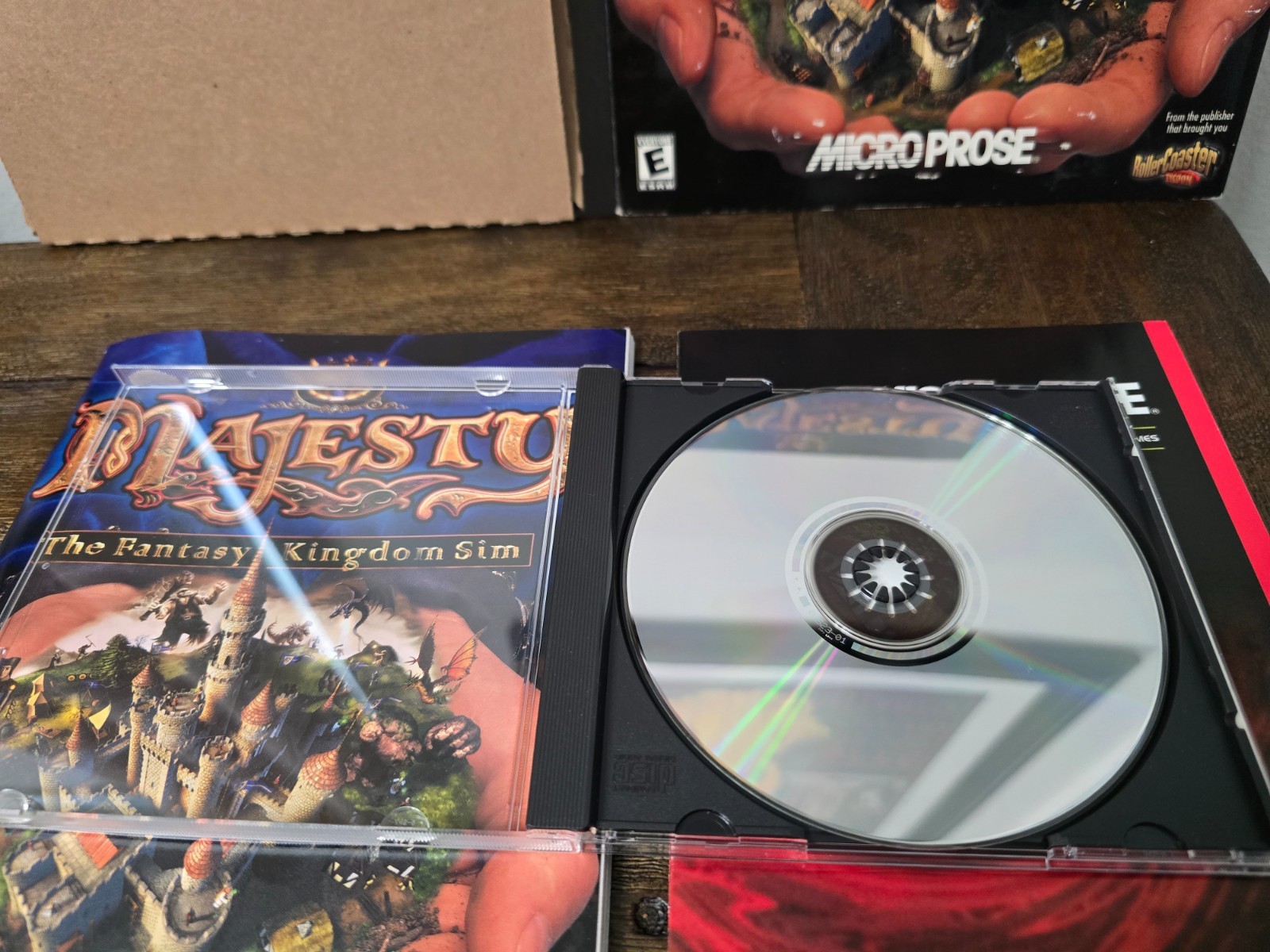 Majesty The Fantasy Kingdom Sim PC Game Box Micro Prose Windows 95/98 COMPLETE