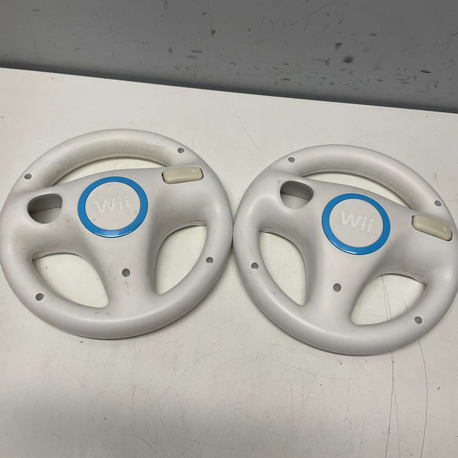 2x Genuine OEM Mario Kart Racing Steering Wheel – Nintendo Wii – Game Controller