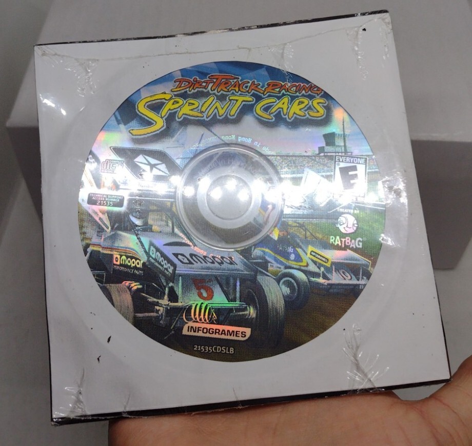 Dirt Track Racing: Sprint Cars Official Game – PC CD ROM Sealed – FREE SHIPPING