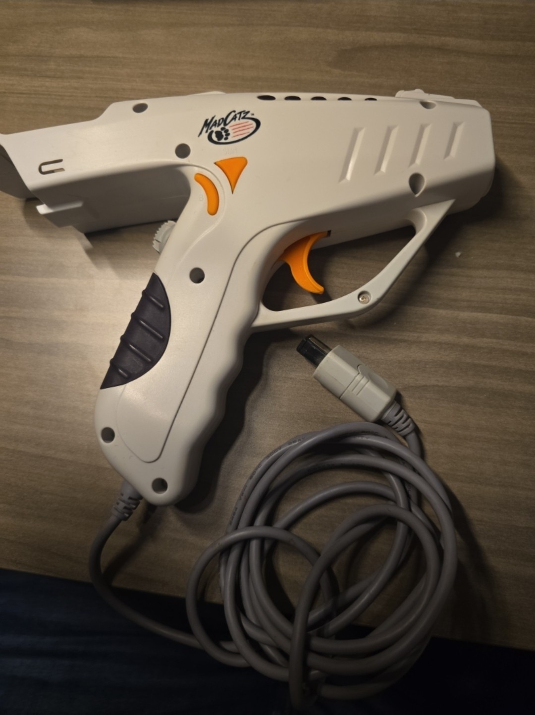 Mad Catz Sega Dreamcast Light Gun Controller *Tested*