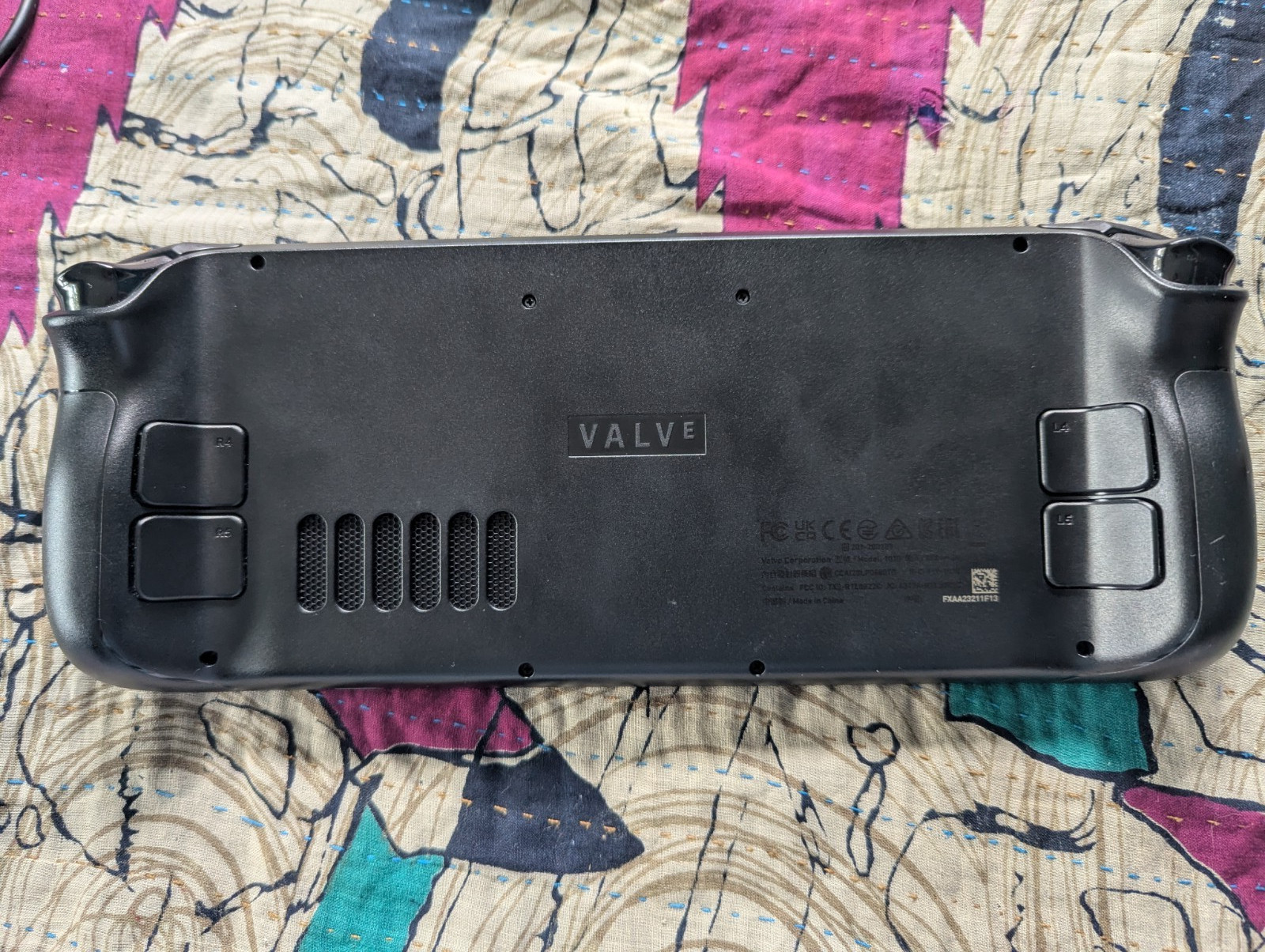 Valve Steam Deck 64gb LCD w/ 256GB SD card, Carrying Case, Power Adapter & Case