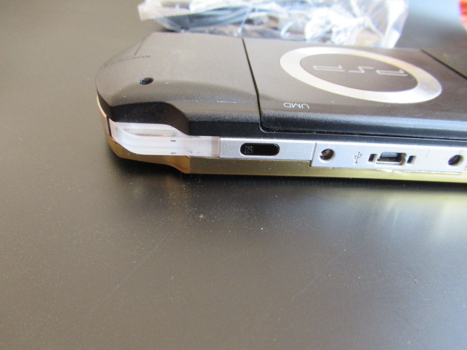 PSP 1000 Black/Gold w/ Ark-4 USB power/data HQ battery SANDISK 32gb working!
