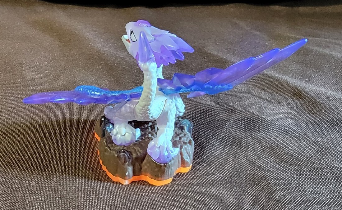 Skylanders Giants Flashwing, Jet Vac, Terrafin Activision Figures