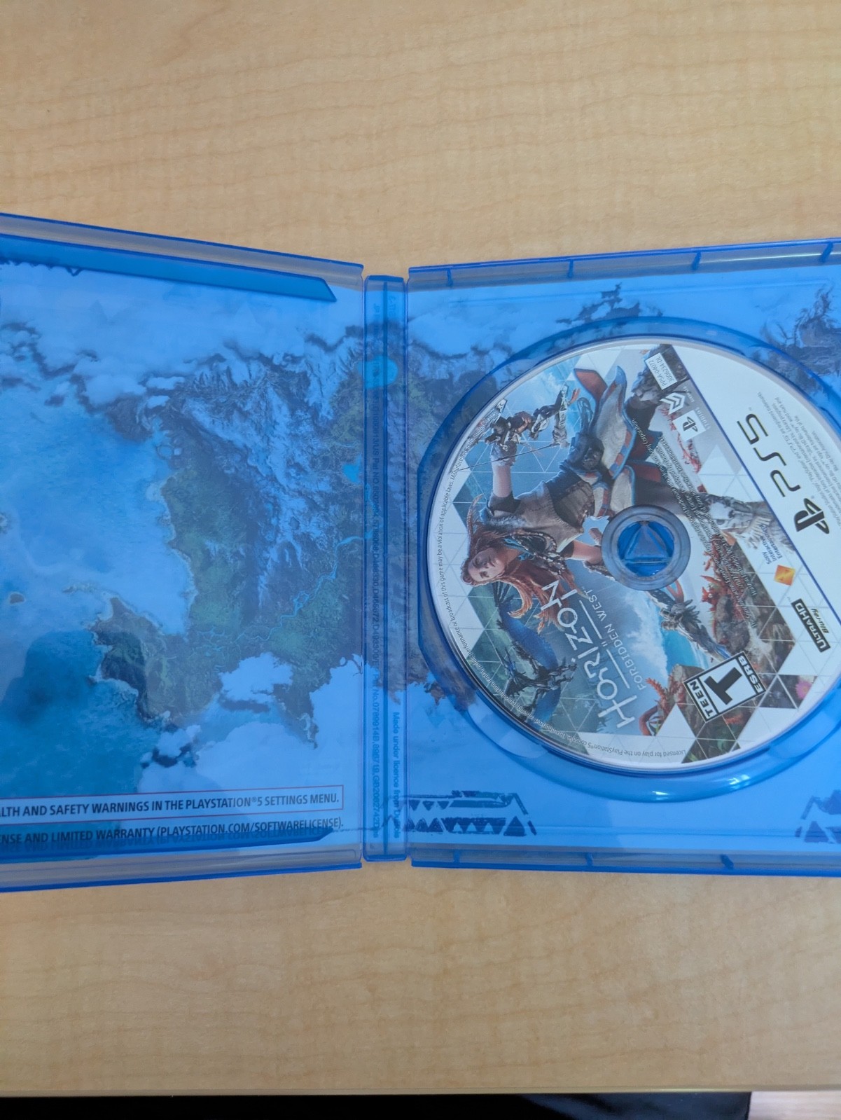 Horizon Forbidden West (Launch Edition) (PS5) (disc and case)