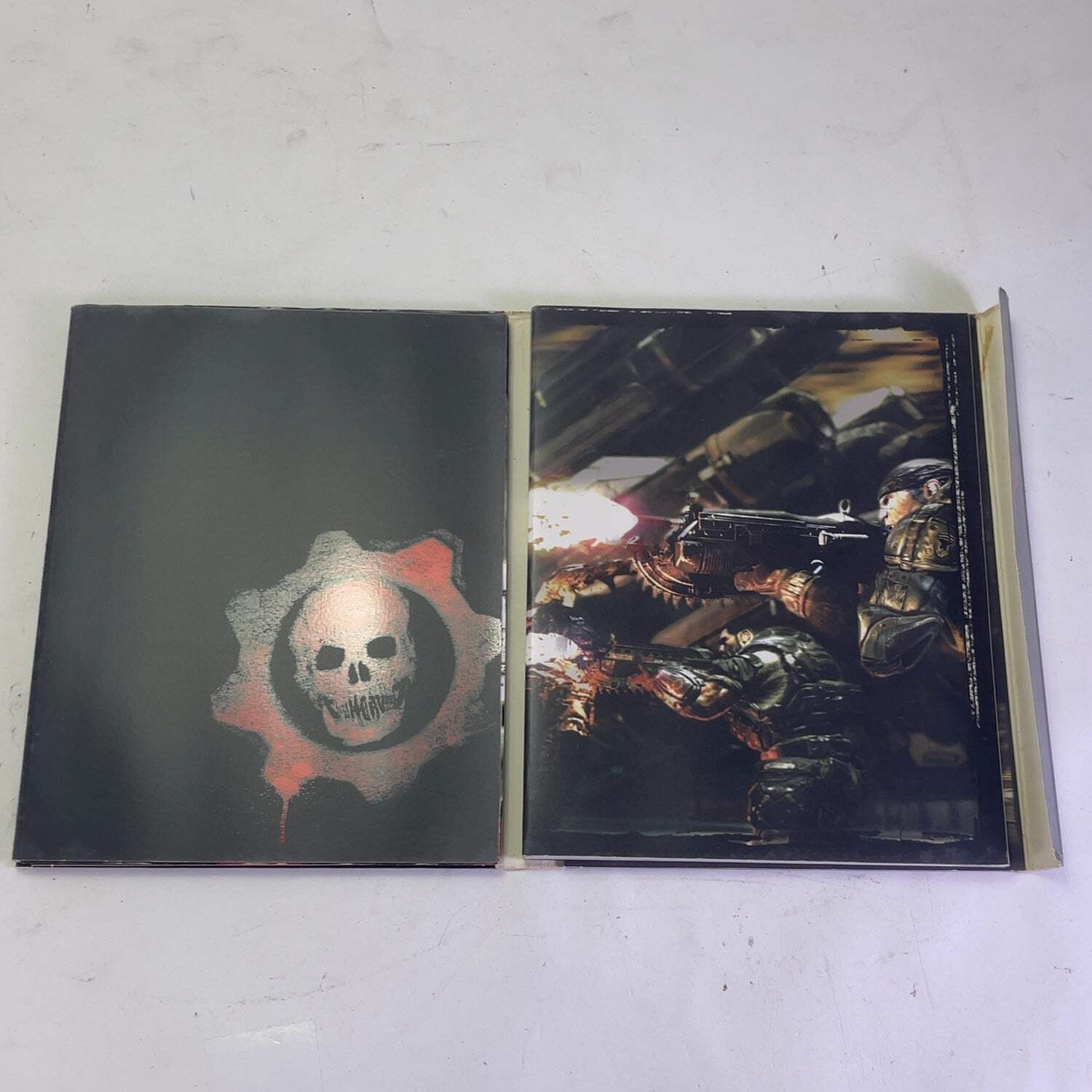 Gears of War [Limited Collector’s Edition] (Microsoft Xbox 360, 2006)