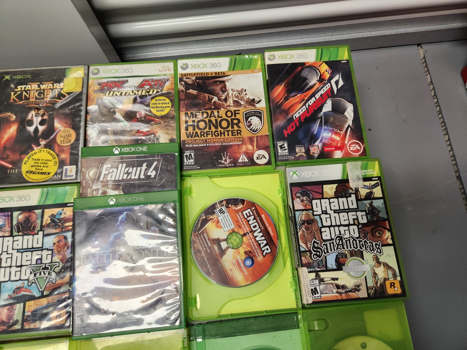 Take A Risk 30 Xbox/Xbox One Games Box Condition Varies Disc Condition Unknown