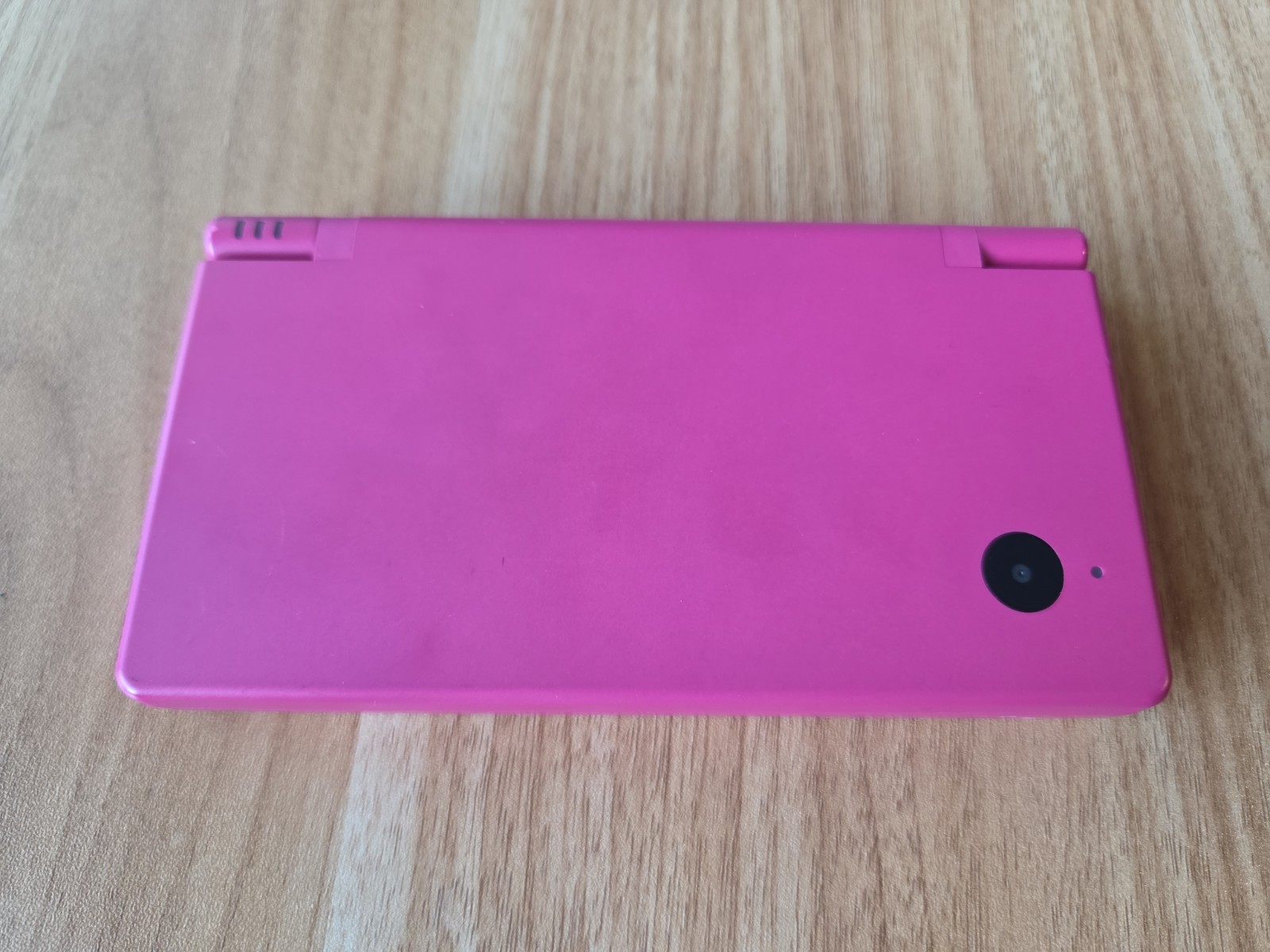 NINTENDO DSi CONSOLE WITH CHARGER HOT PINK Japan Region