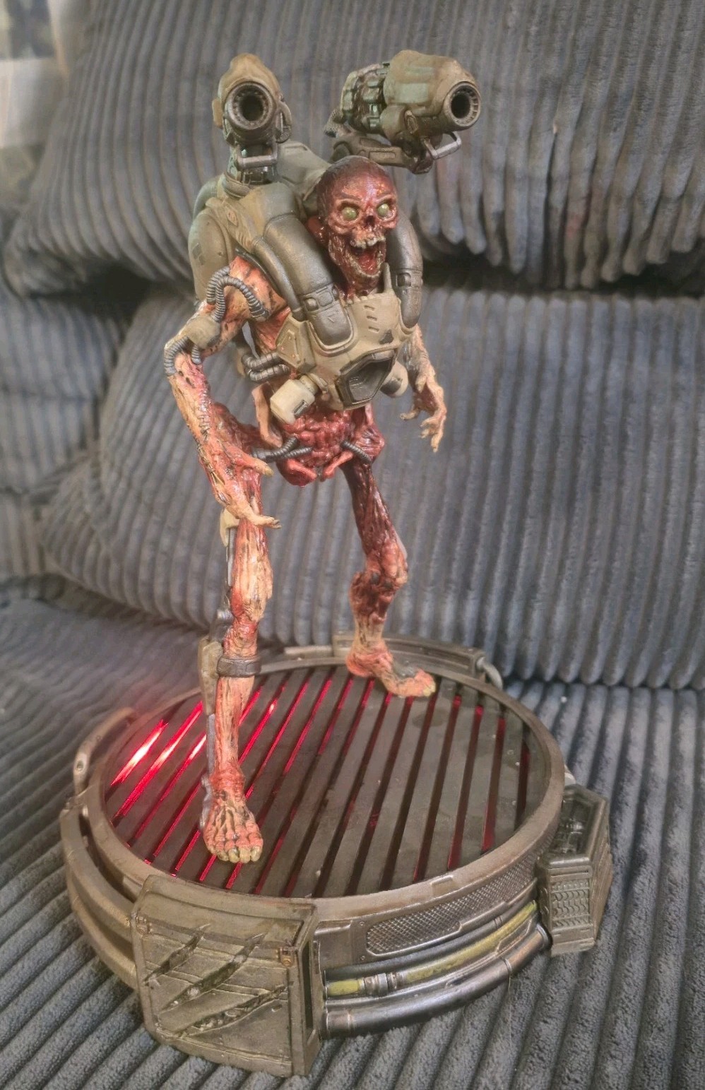Bethesda DOOM 2016 Collector Edition 12-Inch REVENANT STATUE – Lights &Fan Work