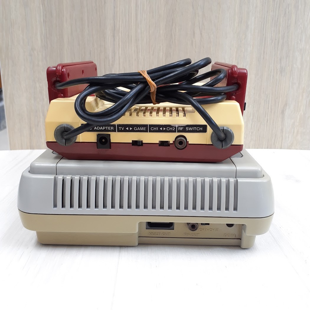 Japanese Famicom & Super Famicom Console with 2 Mario Games & Cables Nintendo