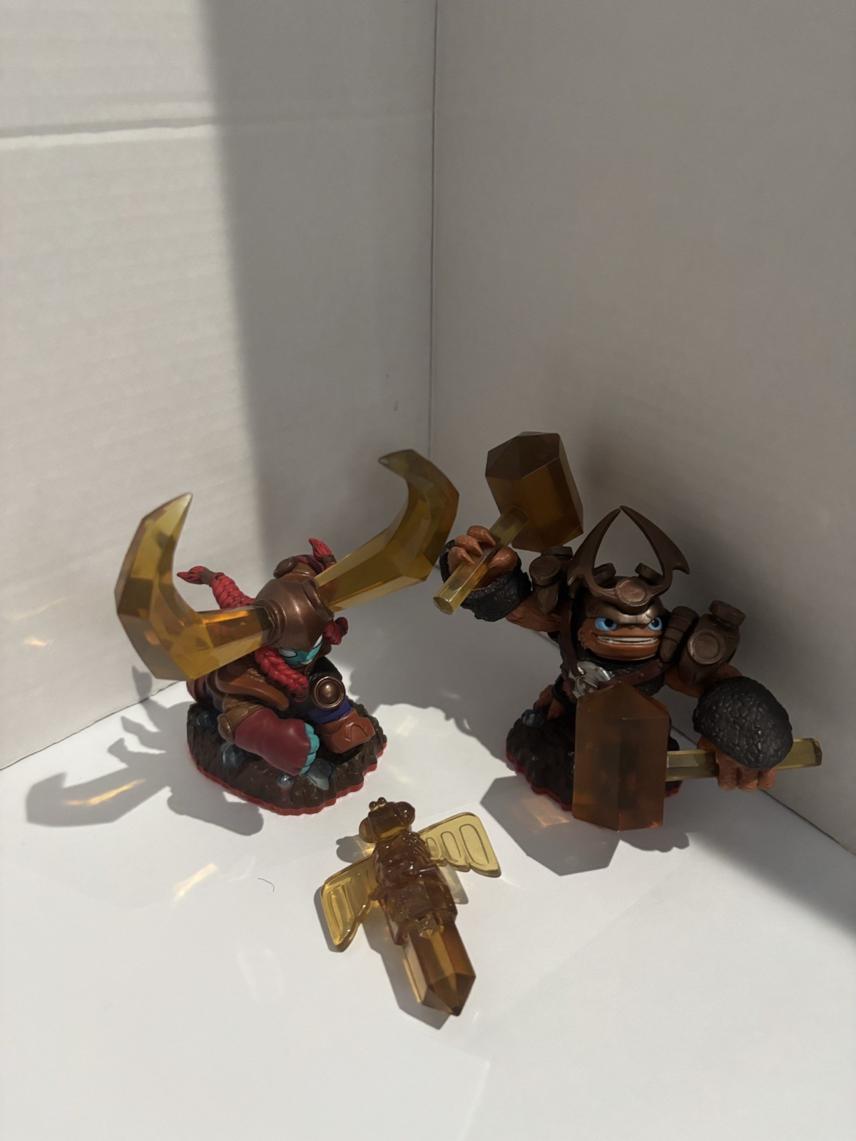 A large batch of skylanders Check The Description For More Info