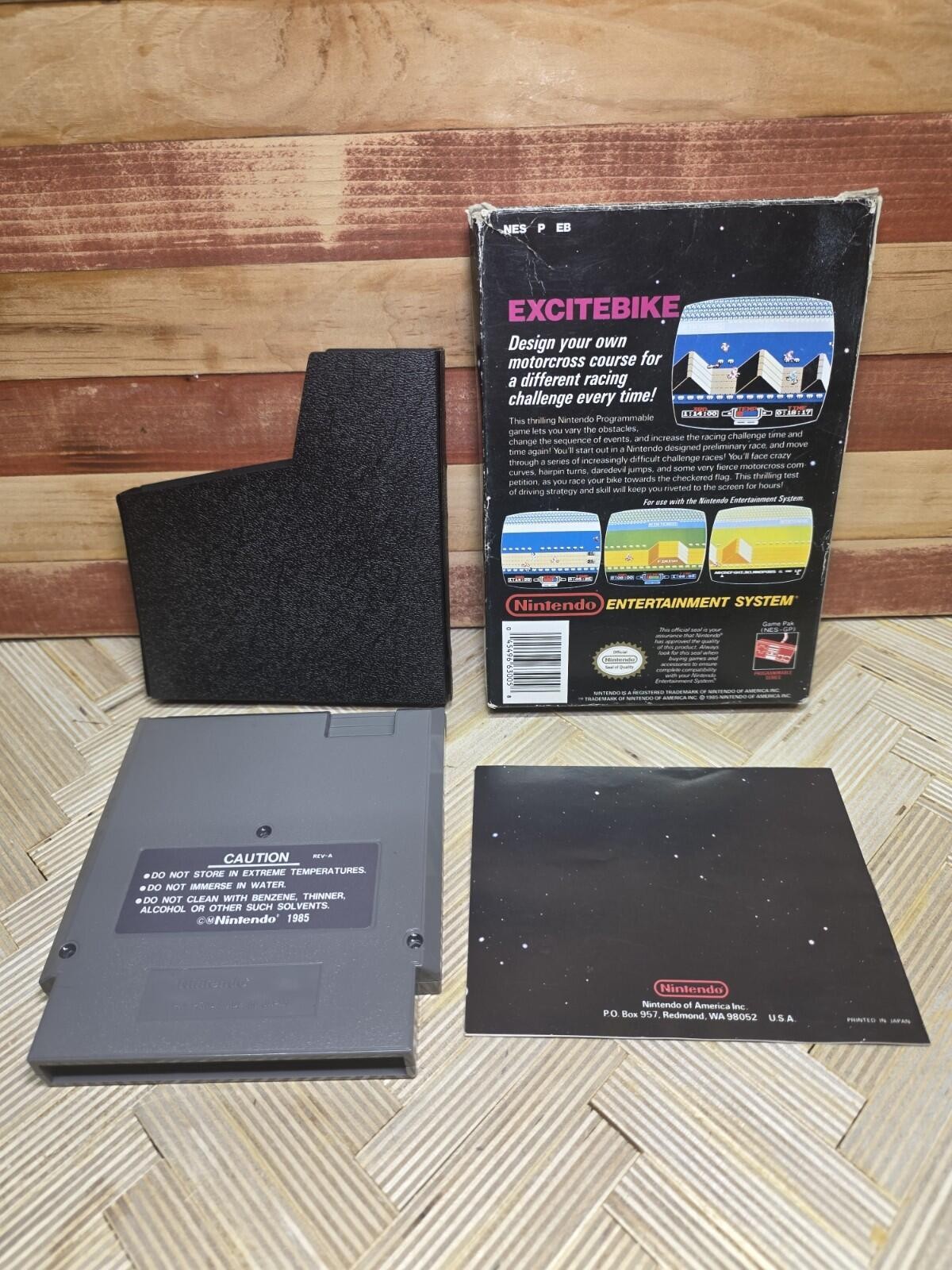 Excitebike Nintendo NES 1985 Complete in Box, Tested Working Retro Game
