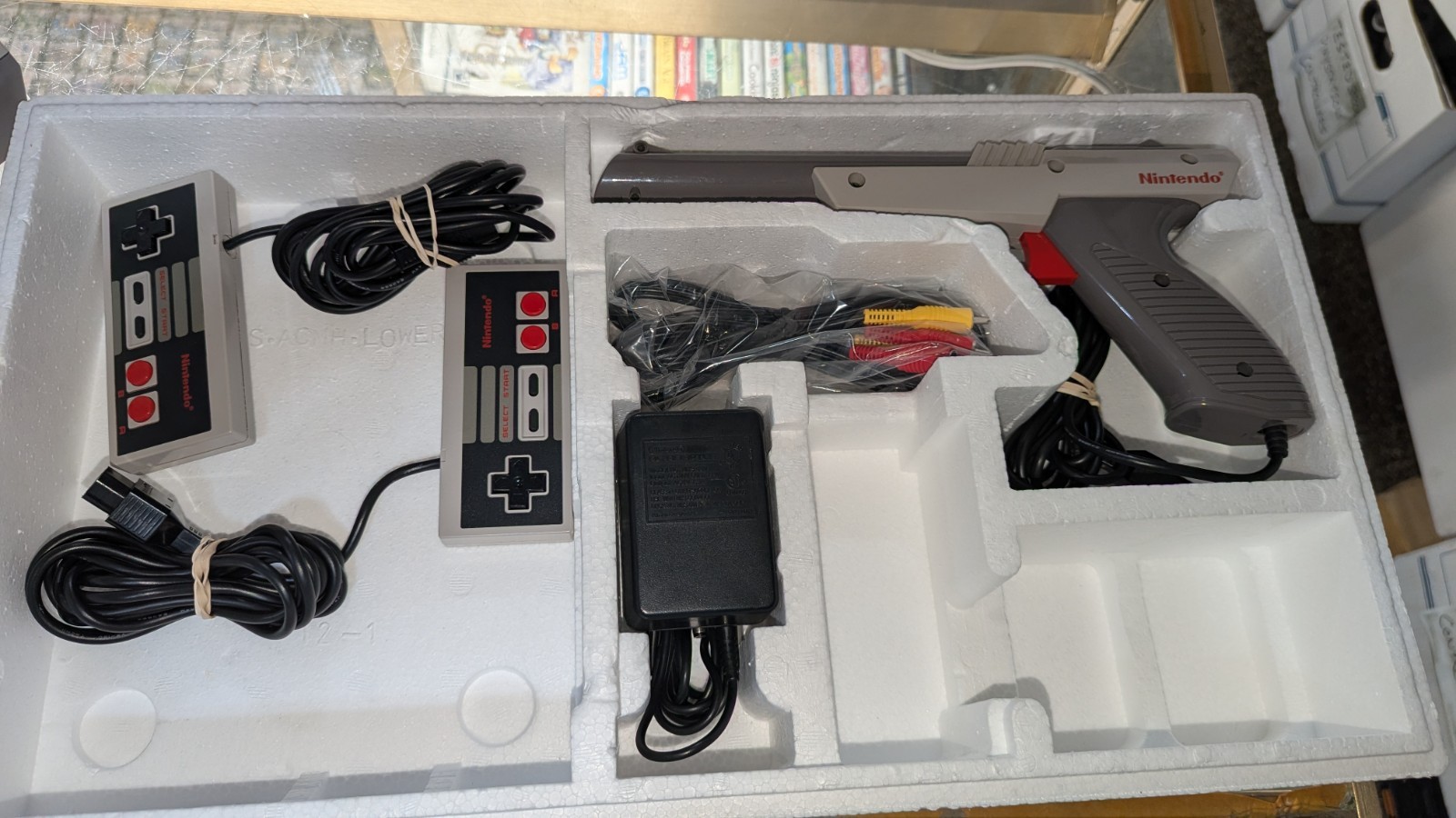 VERY CLEAN Nintendo NES Action Set Console Complete In Box With Paperwork