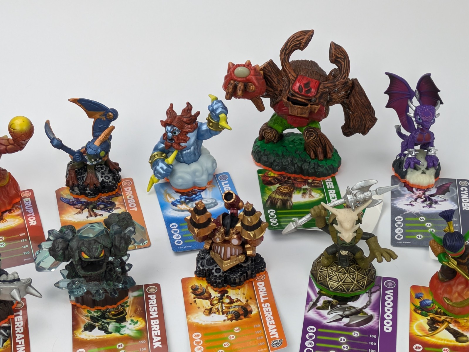 Skylanders GIANTS & SPYRO’S ADVENTURE Lot of 15 Figures Mixed w/Cards