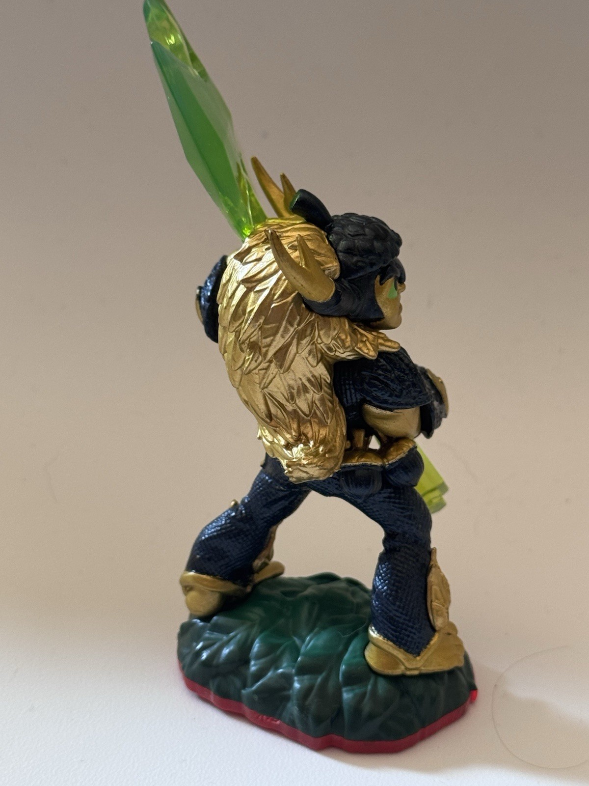 Legendary Bushwhack Skylanders Trap Team Master Life Type