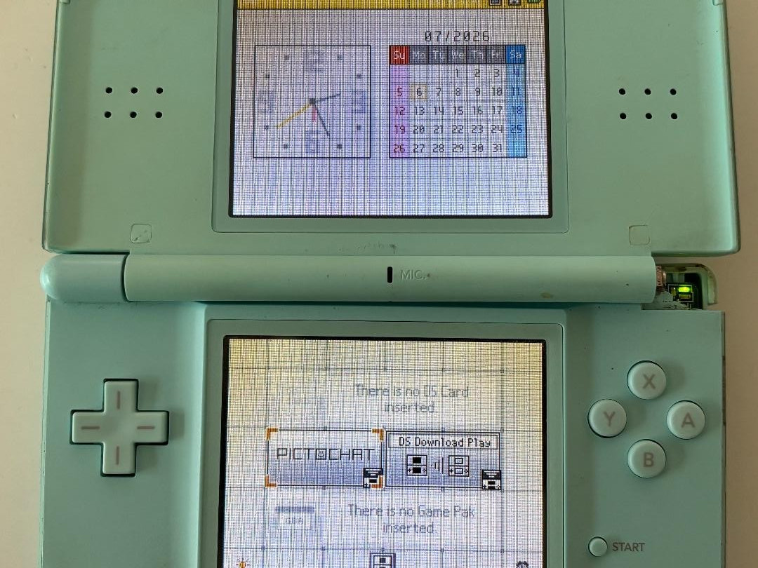 Nintendo DS Lite Handheld Console Turquoise BLUE WORKS – TESTED – HINGE DAMAGE
