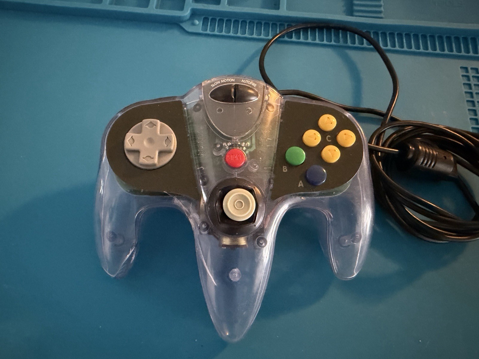 Vintage InterAct SharkPad Pro Clear SV-362 Controller for Nintendo 64 Untested