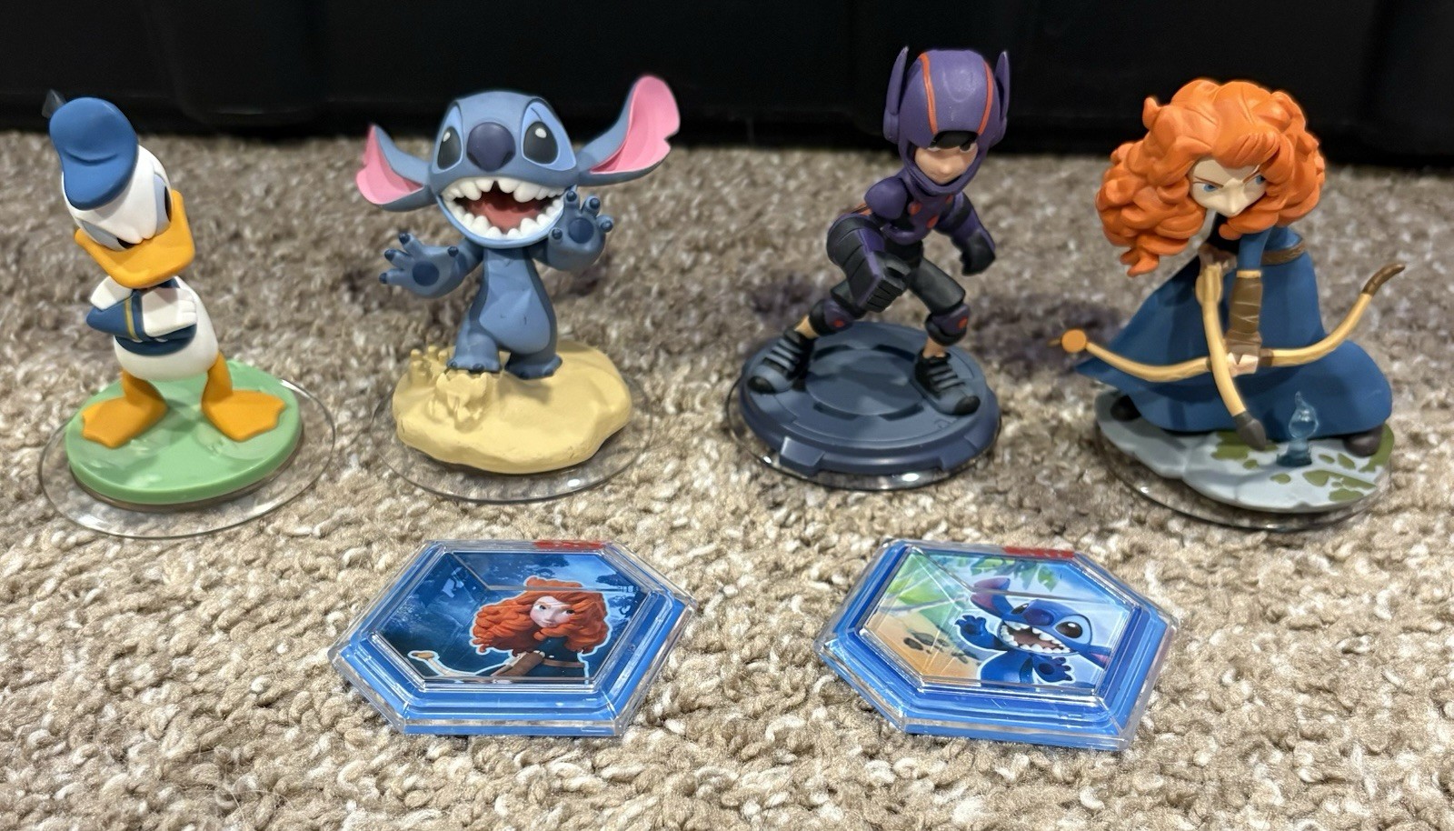 Disney Marvel Infinity 2.0 Figure LOT Hiro, Donald Duck, Stitch,Merida + 2 discs