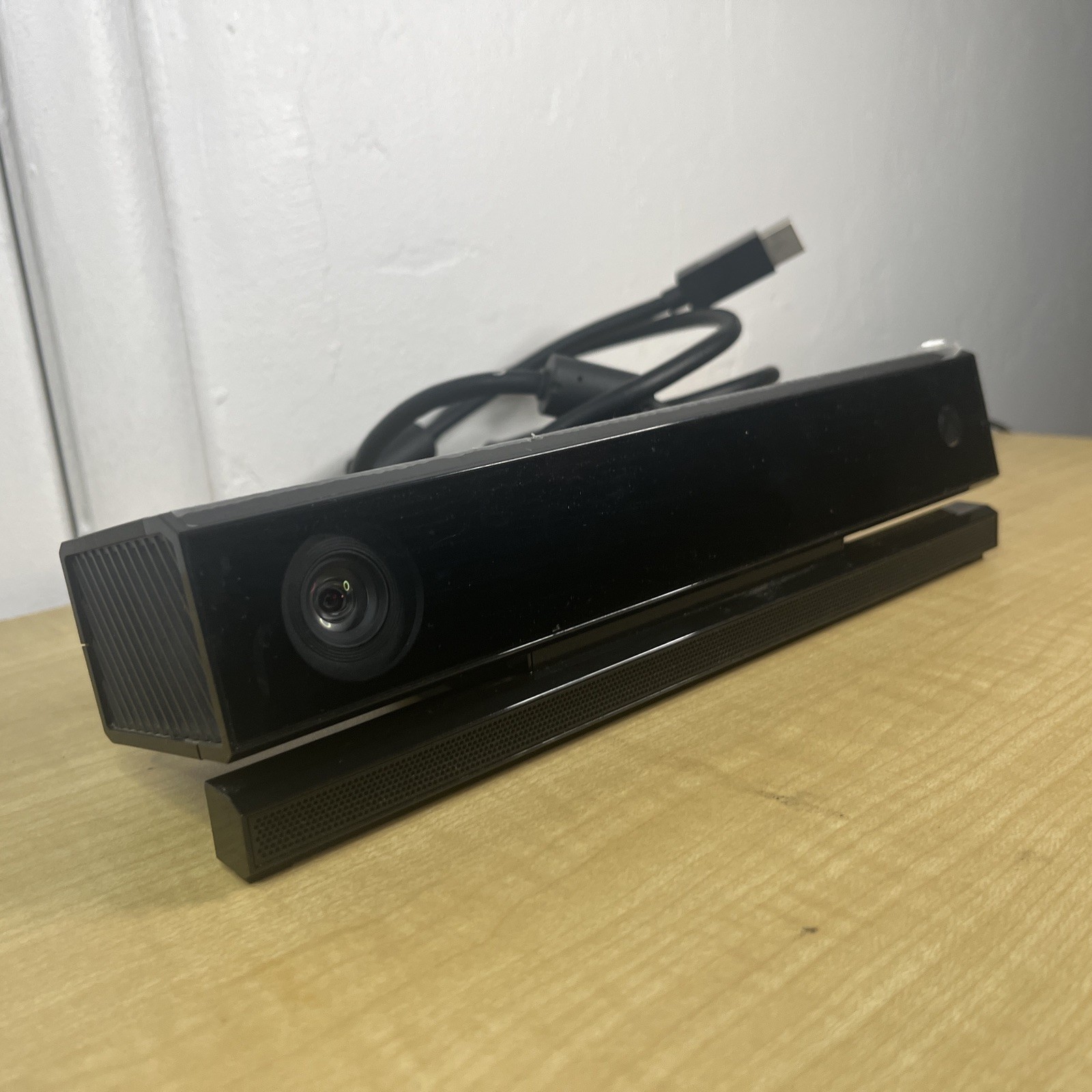Genuine Black Microsoft Xbox ONE Motion Kinect Sensor Bar Camera New Like TESTED