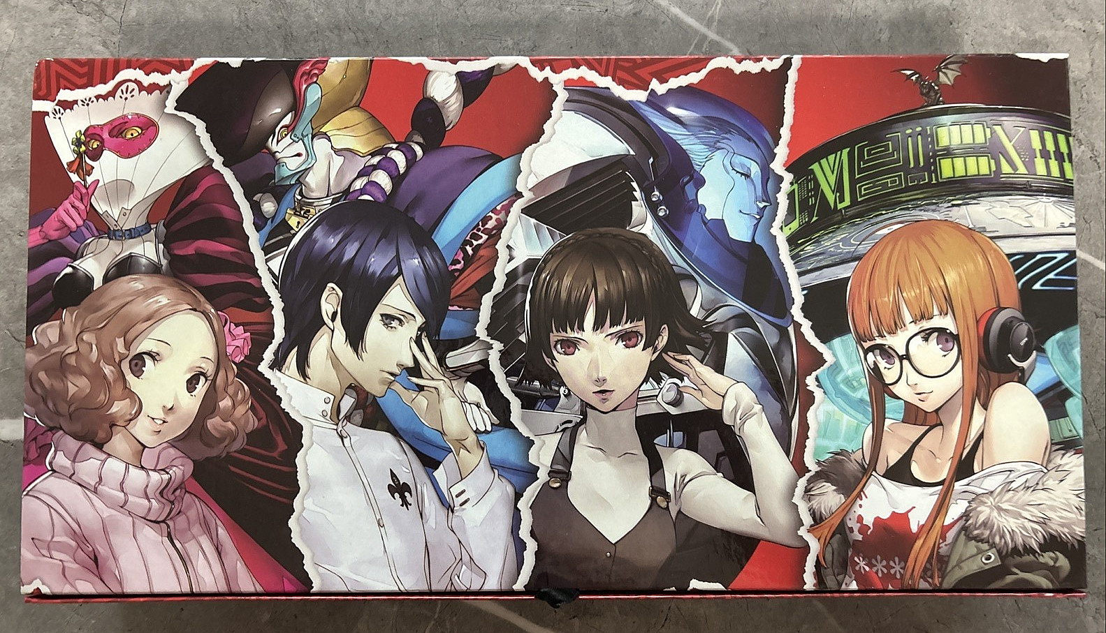 Persona 5: Take Your Heart – Limited Premium Edition for PS4 || Missing items