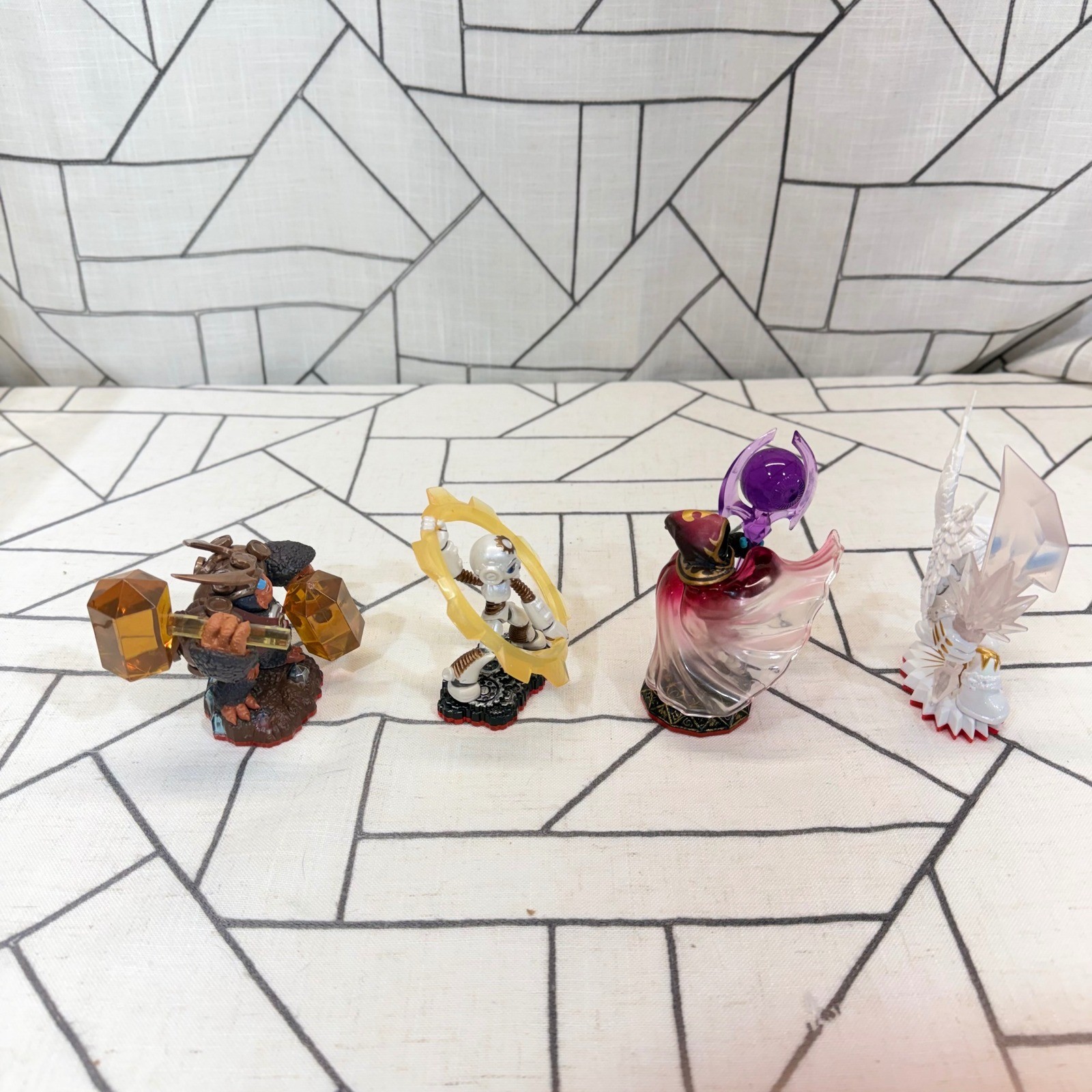 Skylanders Figure Lot Wallop Gearshift Enigma Knight Light Trap Team