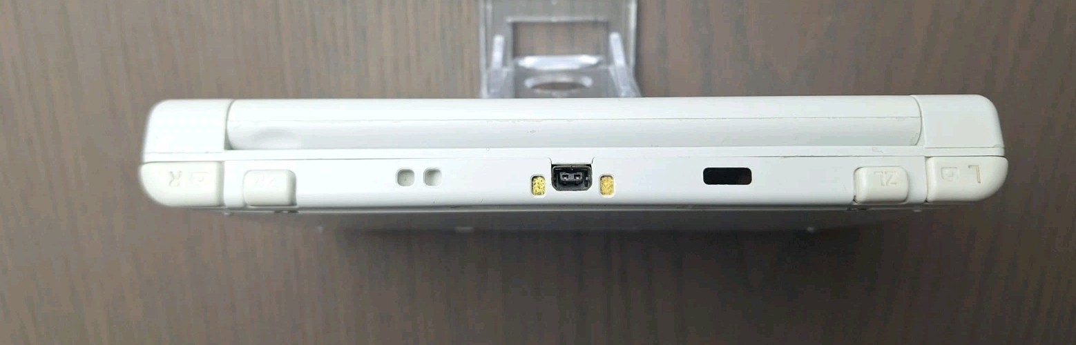 New Nintendo 3DS XL Pearl White | Charger + 32GB SD Card | REGION FREE