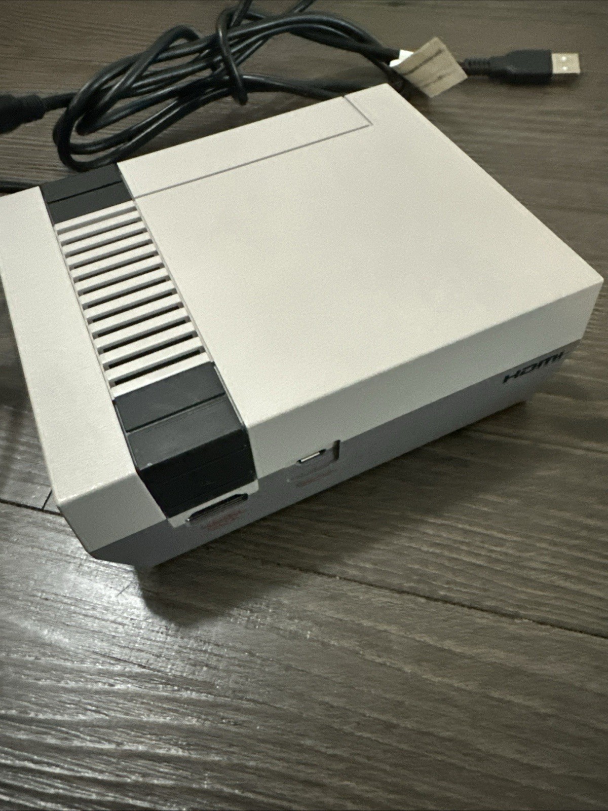 Nintendo NES Classic Edition Entertainment System CLV-001 With 2 Controllers
