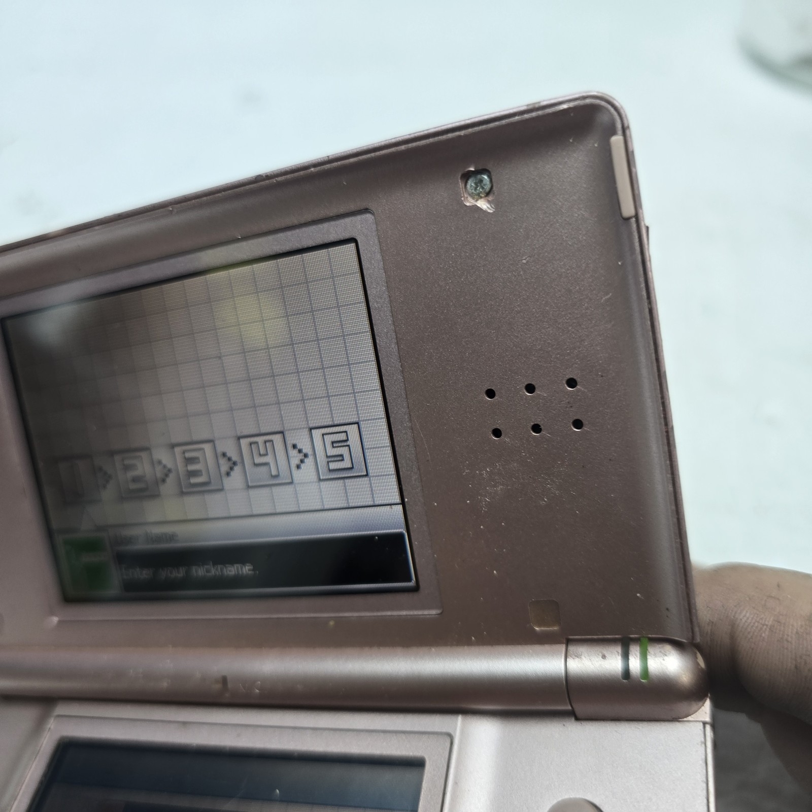 See Pics – Nintendo DS Lite – Metallic Rose
