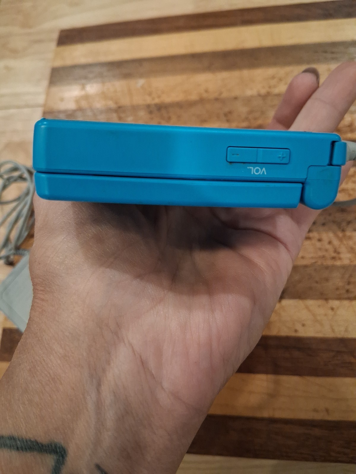 Nintendo DSi TWL-001 Teal Blue SD Card No Stylus No Games Tested Works *look*