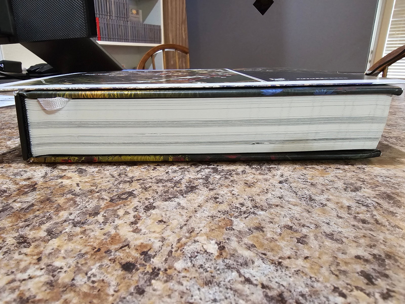 Horizon Zero Dawn Strategy Guide (Hardcover, 2020, Future Press) Aloy