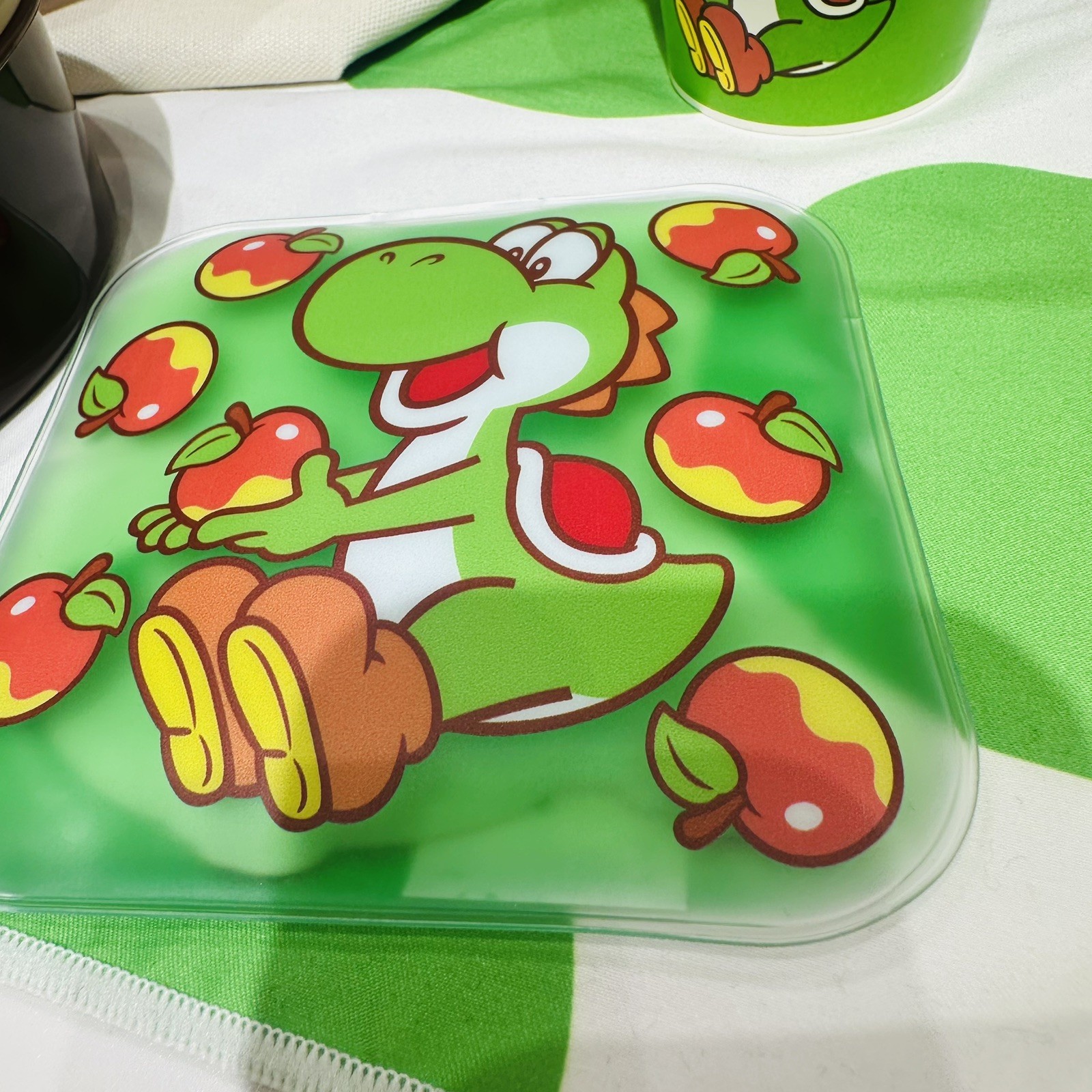 Yoshi Insulated Tote Bag & Cooling Gel Pack Set Super Mario Nintendo Japan 2026