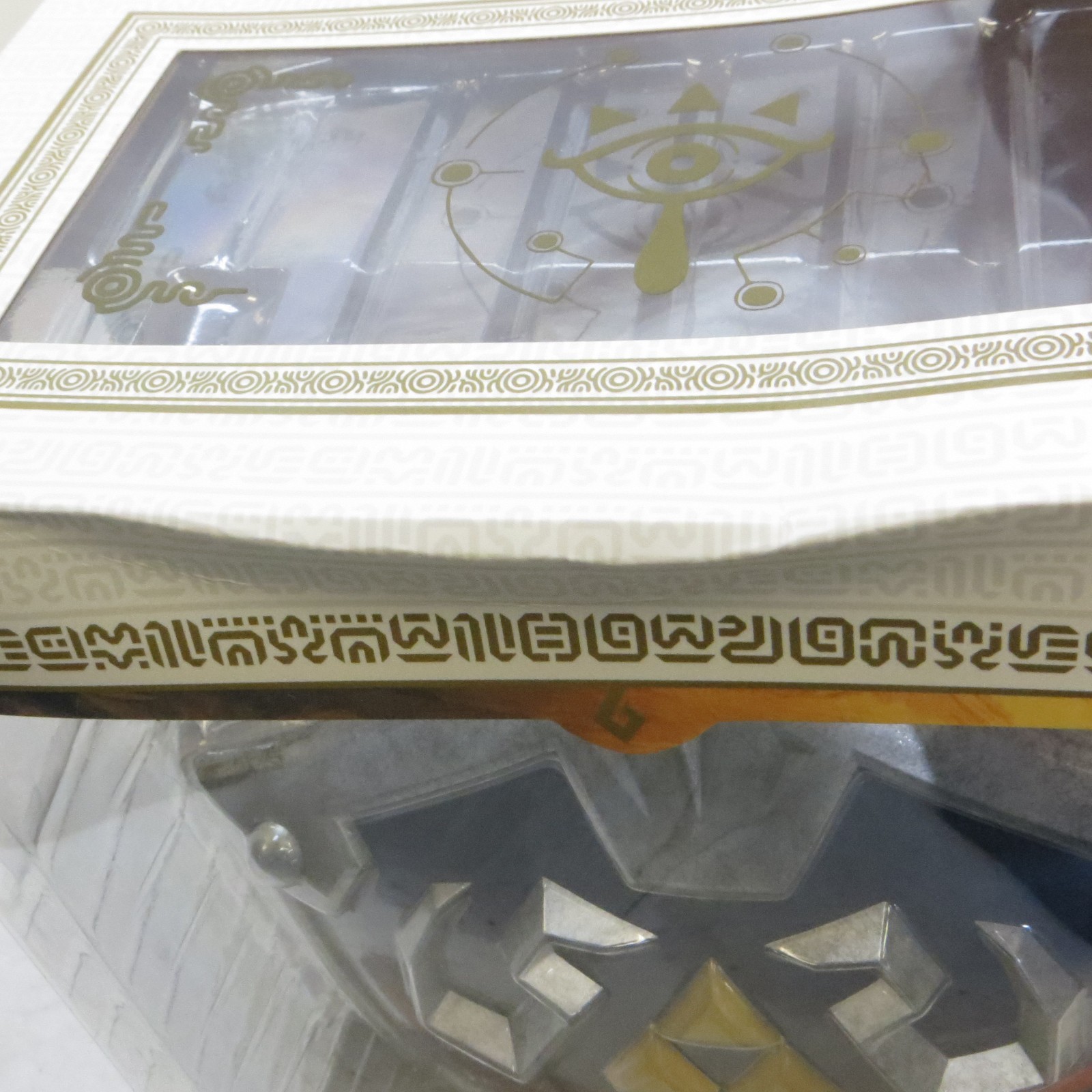 The Legend of Zelda Breath of the Wild Hylian Shield First 4 Figures Display New