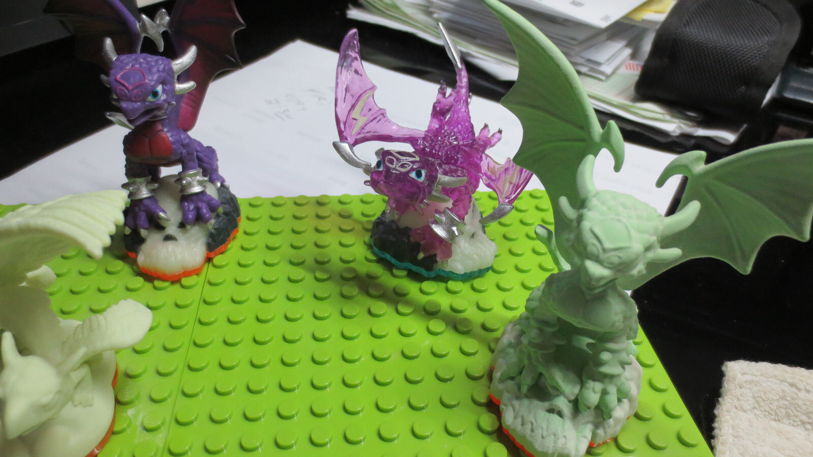 Skylanders SonicBoom And Cybder Glow in the Dark/FlashWing/MixLot