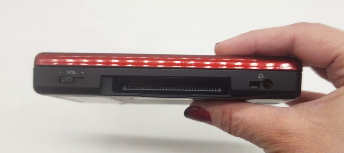 NINTENDO DS LITE USG-001 RED BLACK HANDHELD SYSTEM CONSOLE *FOR PARTS OR REPAIR*